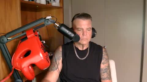 Snapshot of boss1420 chatting on September 15, 5:58 pm BOSS online show from September 15, 5:58 pm