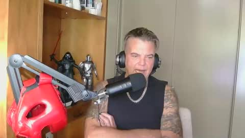 Snapshot of boss1420 chatting on October 21, 5:05 pm BOSS online show from October 21, 5:05 pm