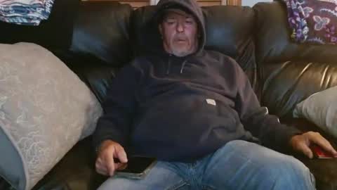 bostonguy1969 online show from October 27, 1:05 am