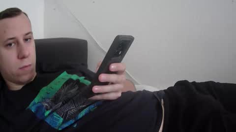 botisz01 online show from October 13, 11:56 am