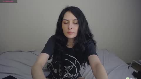 Helen  online show from September 29, 7:02 pm