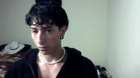 Boy Astro online show from December 23, 10:53 am