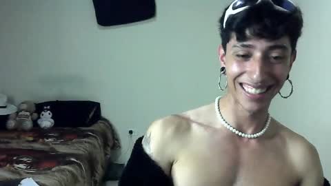 Boy Astro online show from January 25, 2:04 am