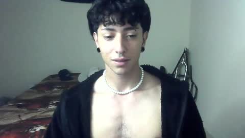 Boy Astro online show from December 16, 3:22 pm