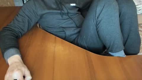 BoyApollon online show from November 1, 6:45 am