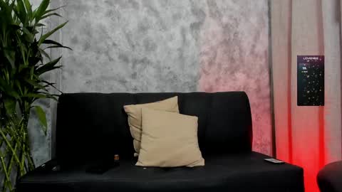 boyc02_ online show from December 19, 10:22 am