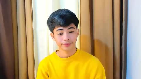 HI IM JAMES DONT FORGET GIVE ME THUMBS UP AND JOIN TO MY FANCLUB online show from January 15, 11:35 pm