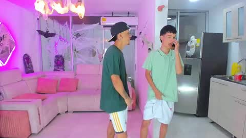 Snapshot of boysdeluxemilitary chatting on October 2, 5:50 am JHON ARES AND NEID online show from October 2, 5:50 am