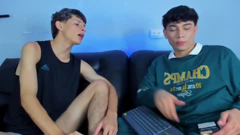 Paul and Max online show from January 28, 9:19 pm