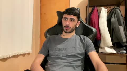 Snapshot of boyzinm2 chatting on October 3, 11:57 pm boyzinm2 online show from October 3, 11:57 pm