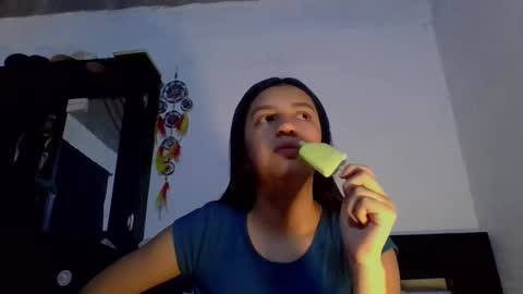 brad_and_emma293215 online show from February 25, 7:50 pm