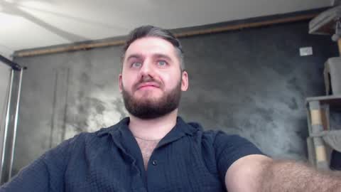 Snapshot of brad_pittfall chatting on February 9, 12:17 am ask me online show from February 9, 12:17 am