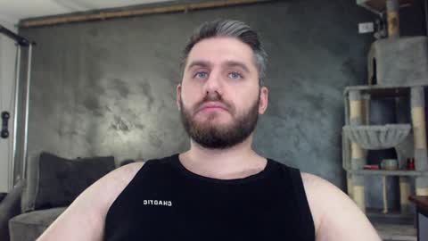 Snapshot of brad_pittfall chatting on December 24, 7:55 pm ask me online show from December 24, 7:55 pm