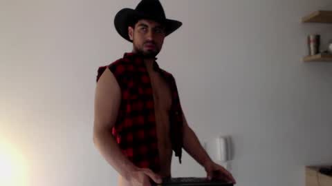 Snapshot of bradley_muscle chatting on September 19, 7:50 pm Bradley online show from September 19, 7:50 pm