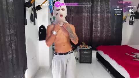 Bradley Strong online show from November 15, 4:52 pm