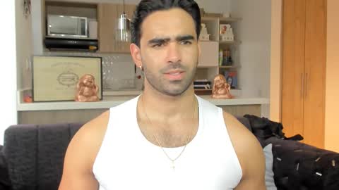 bradleymartin7 online show from November 26, 9:33 pm