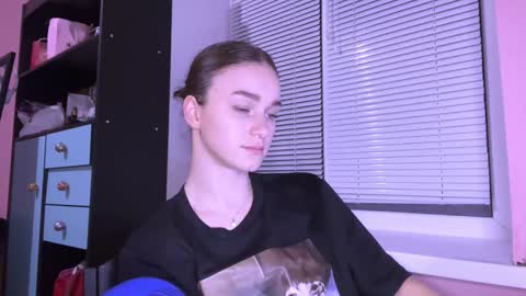 Kate online show from March 5, 7:34 pm