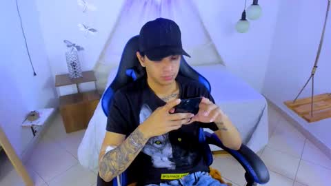 B R A N D online show from December 4, 1:16 am