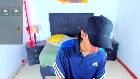 B R A N D online show from December 5, 7:55 pm