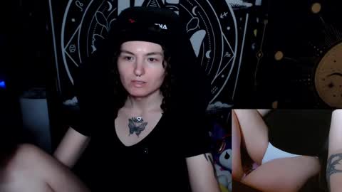 BrandiWRLD999 online show from October 1, 9:35 pm