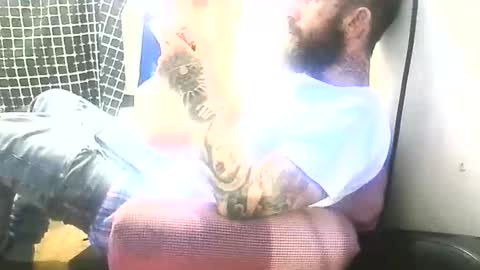 brandonchampagne7 online show from December 14, 2:29 am