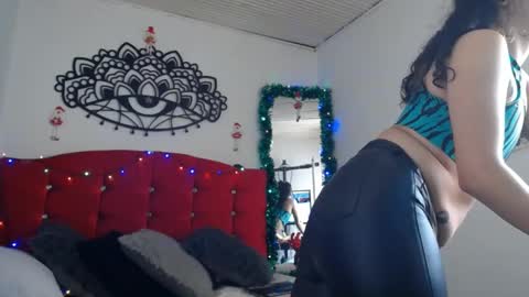 brandy_angell online show from December 17, 6:42 pm