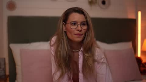 Alex online show from March 18, 4:51 am