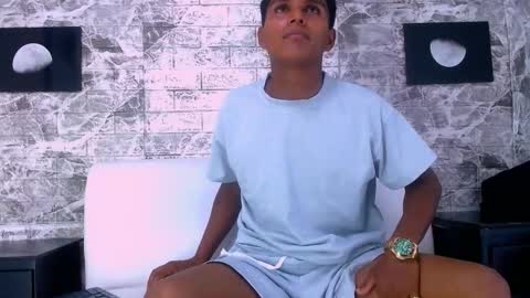 bratt_wolft_ online show from December 19, 6:36 pm