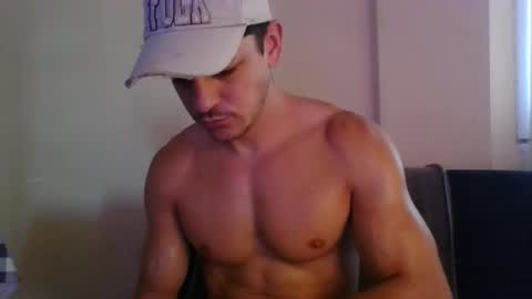 braziliangoodboy online show from March 8, 6:23 pm