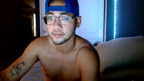 Breadcrumbsss online show from November 2, 2:11 am