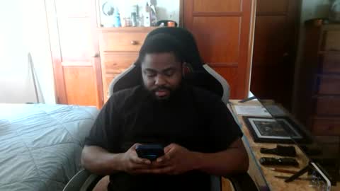 Breadw1nnah online show from June 19, 4:57 pm