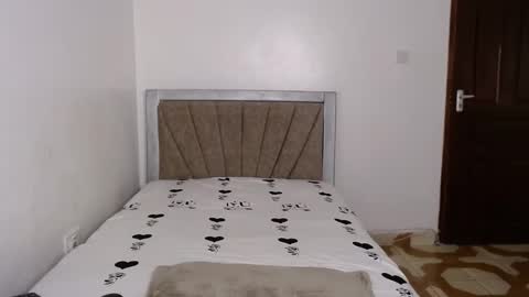 Snapshot of breasticles_msh chatting on February 19, 7:06 am sweet Meri online show from February 19, 7:06 am