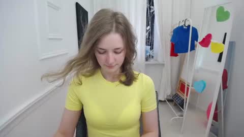 Bree online show from July 6, 11:07 am