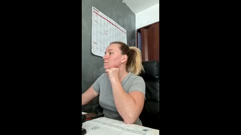 Brenda online show from April 23, 12:29 pm