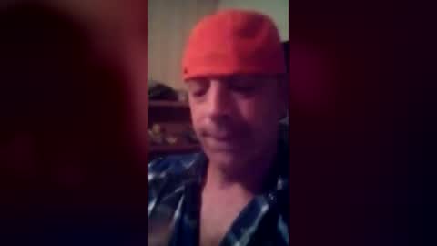 bretbadura08 online show from June 25, 2:52 am