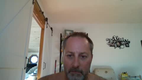 hey online show from October 1, 9:13 pm