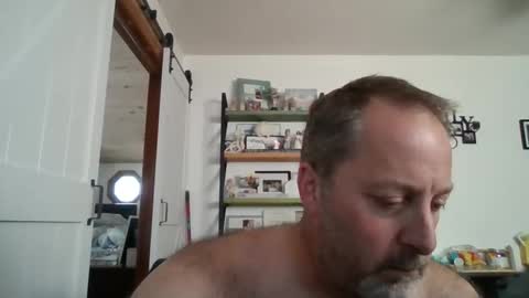 hey online show from October 18, 3:27 pm