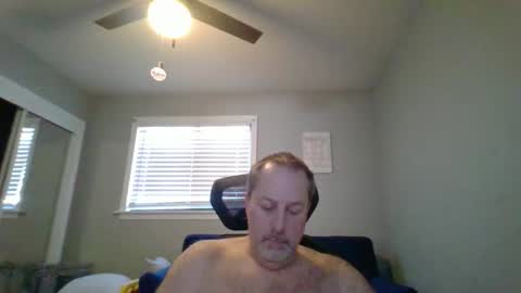 hey online show from February 9, 4:10 pm