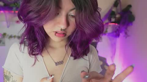 Snapshot of bri_cullen chatting on October 20, 2:33 pm Bri cullen online show from October 20, 2:33 pm