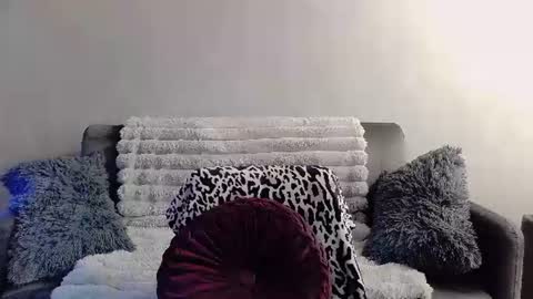 bri_fox online show from July 28, 9:25 pm