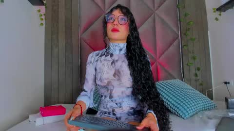 B R I A  online show from June 3, 2:58 am