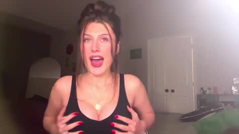 Brianna3 online show from January 8, 6:52 am