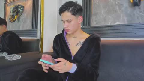 brian_hotof1 online show from July 28, 7:15 pm