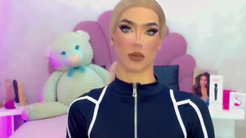 BRIANA online show from March 22, 8:29 am