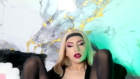 briana_white online show from June 5, 4:45 pm