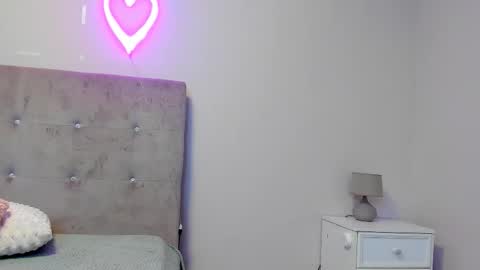 brianaflynt online show from March 3, 7:32 pm