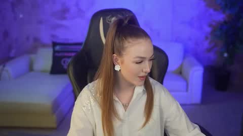 Diamonds Girls online show from November 2, 7:25 pm