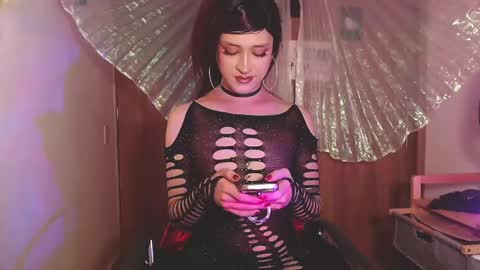 Brilla Mettal online show from February 25, 1:20 am