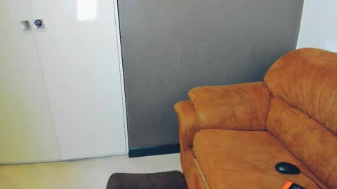 brilliantegirl_ online show from February 6, 2:20 pm