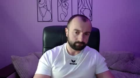 brindlefly69 online show from January 14, 11:18 am